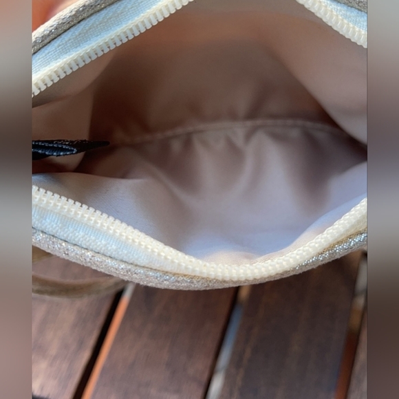 Coach Poppy Vintage Multicolor Wristlet - Picture 4 of 9